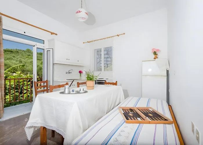 Tamar Apartments,