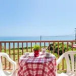 Tamar Apartments, 3*